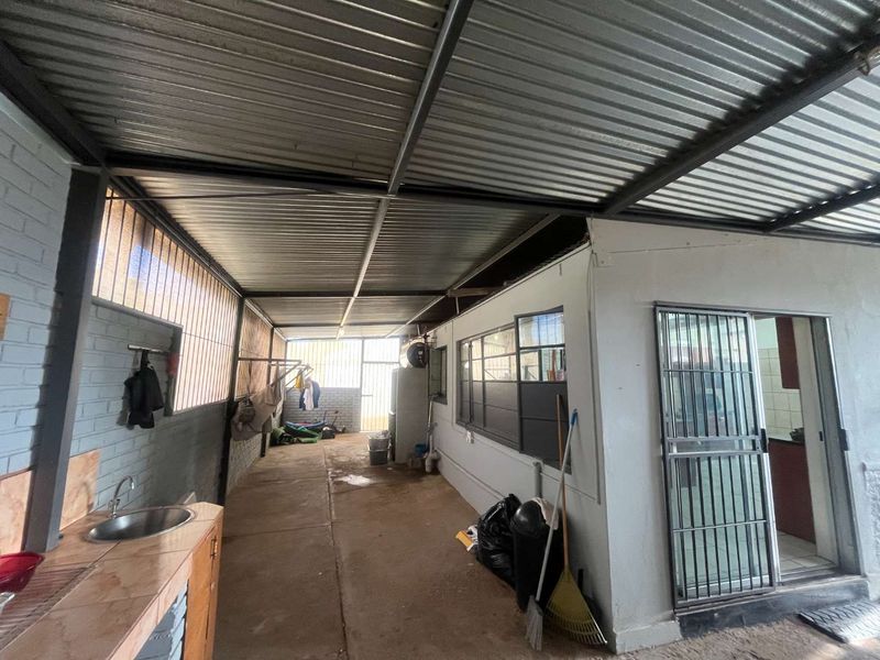 Excellent Investment Opportunity in a Sought-After Area – House Plus Flat - Photo 9