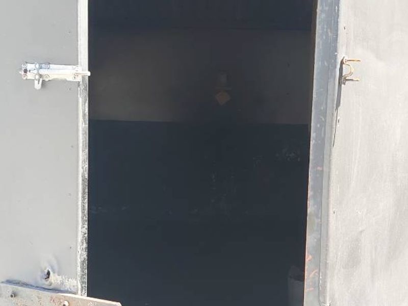 Prime warehouse/manufacturing facility to let in Sidwell - Photo 3