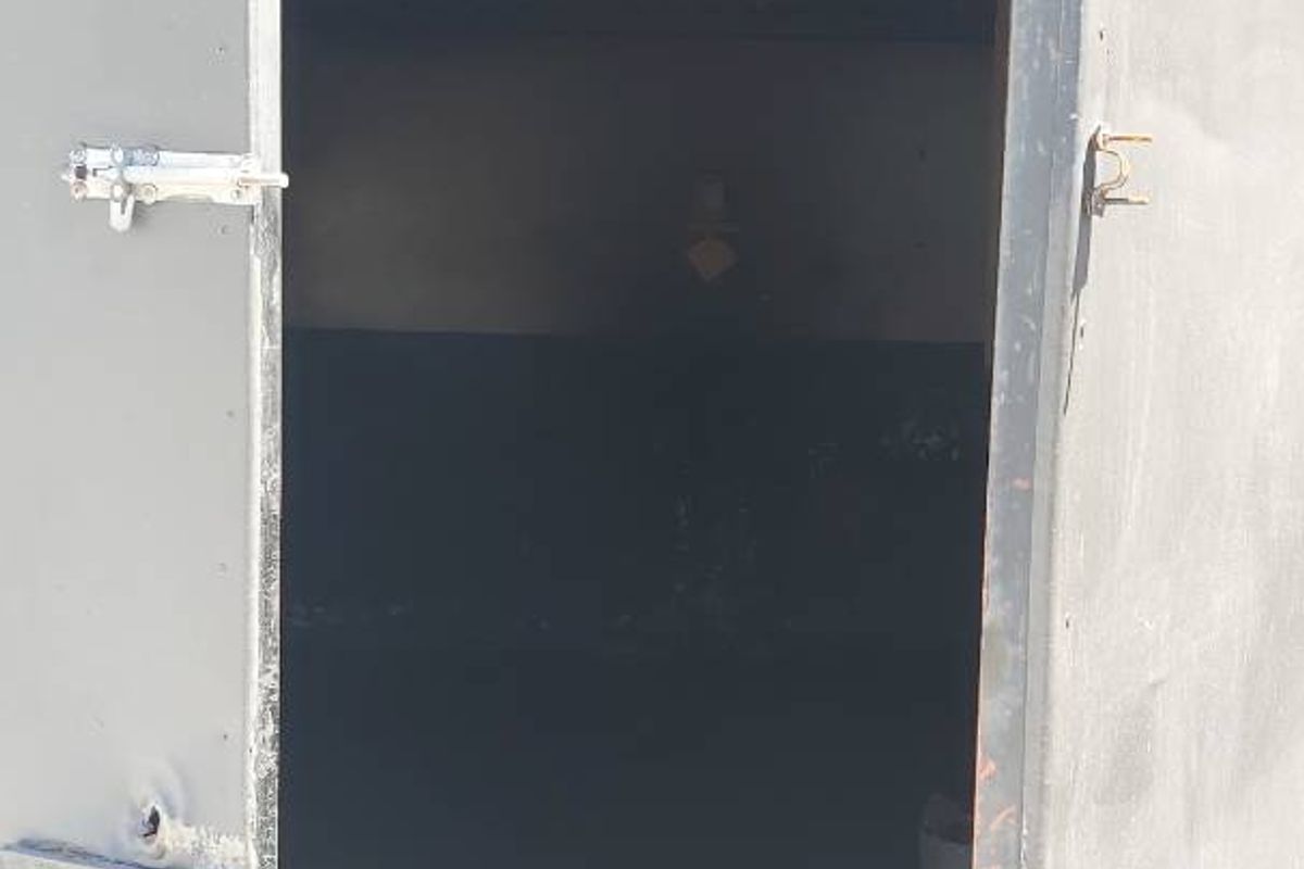 Prime warehouse/manufacturing facility to let in Sidwell - Photo 3