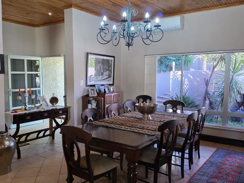 Luxury Living: Spacious Home with Pool, Flat & Entertainment Area! - Photo 6