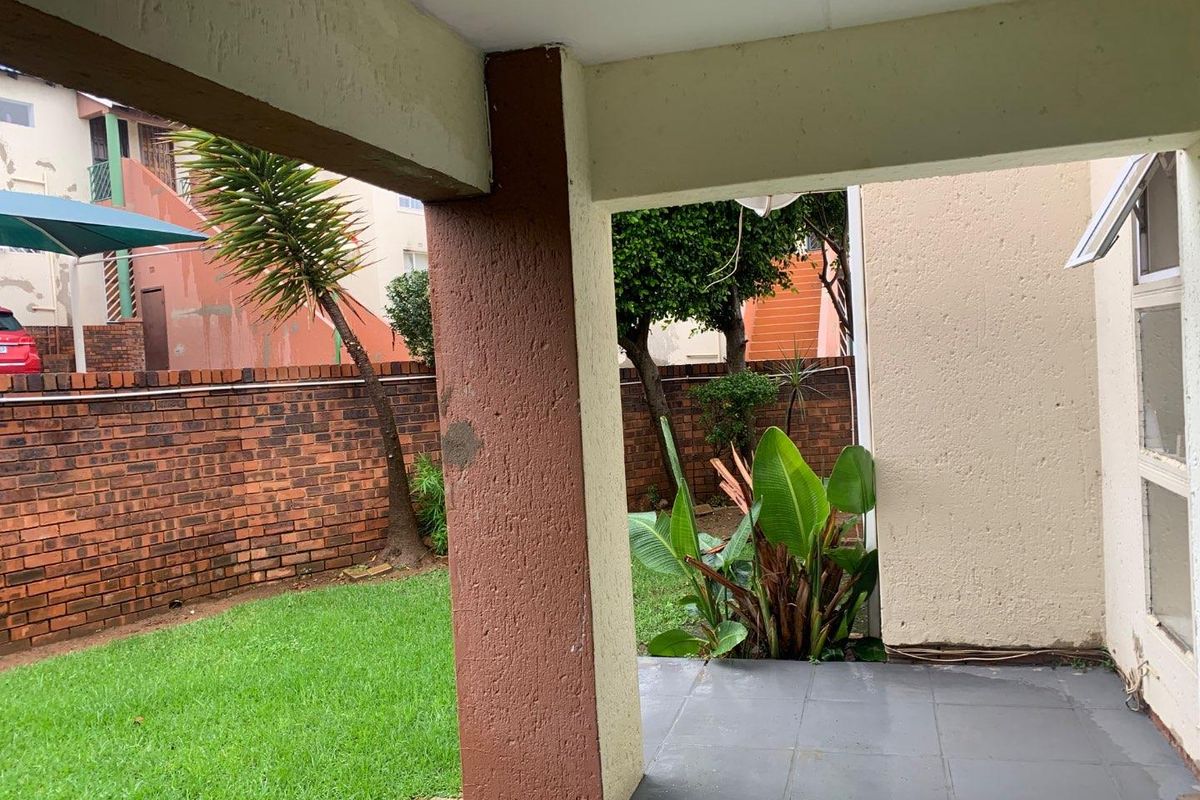 Stunning 3-Bedroom Apartment for Sale in Winchester Hills - Photo 2