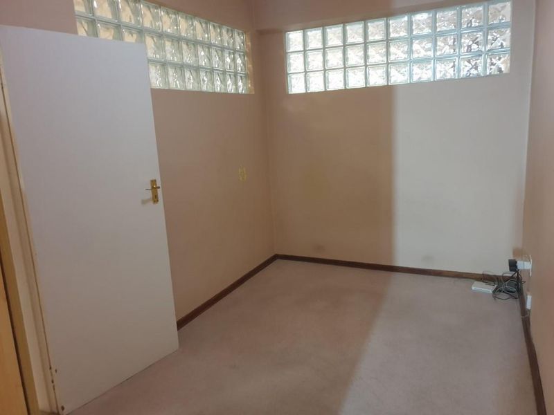 1 BEDROOM APARTMENT FOR SALE IN ROSEBANK - Photo 7