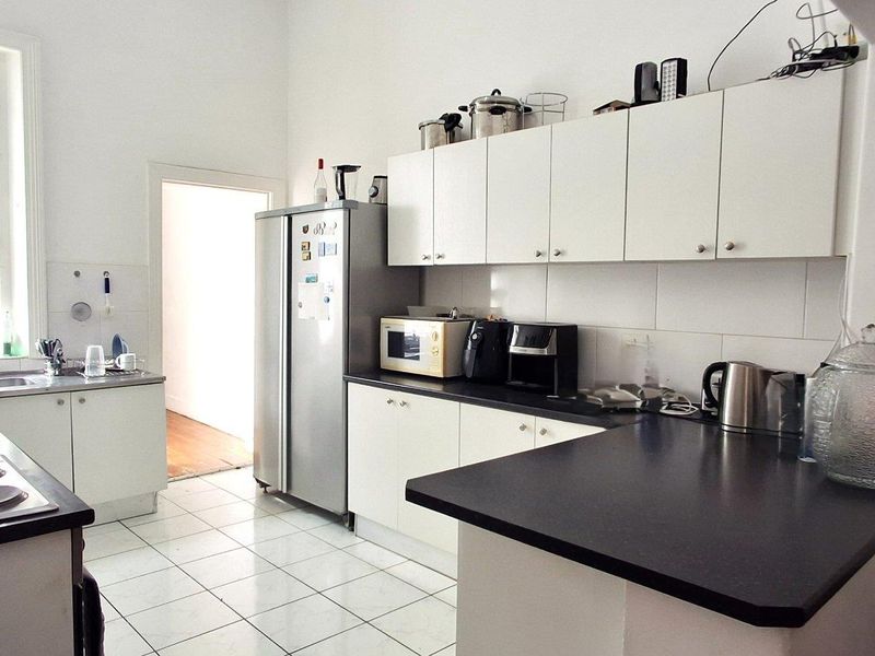 Exceptional 2 X 4-Bedroom Victorian Investment Portfolio – Fully Let, High-Yielding, Prime UCT Location - Photo 5