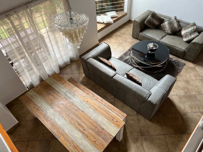 GENEROUS LIVING SPACE AND CHARM - FURNISHED - Photo 4