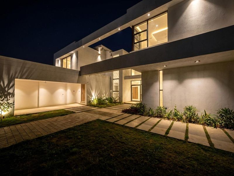 Position. Scale. Vision – Complete It Your Way on the 18th - Photo 3