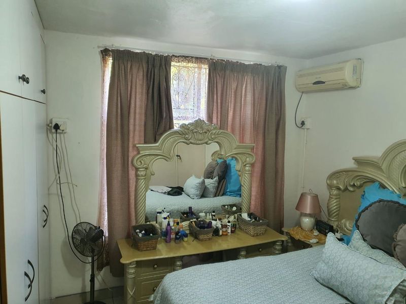 Flat For Sale - Photo 6