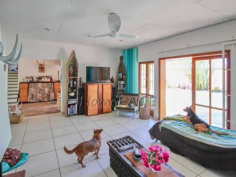 Otjiwarongo:  European style Home for sale - Photo 6