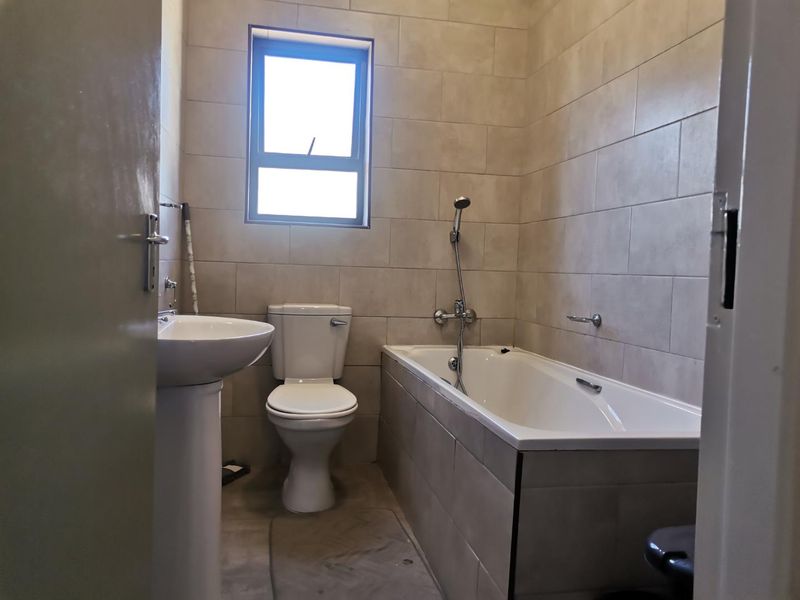 START UP PROPERTY - Photo 3