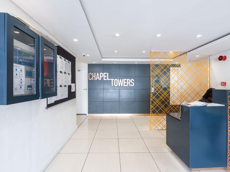 Easy living in the CBD, ideal for a young professional couple or 2 varsity students. - Photo 7