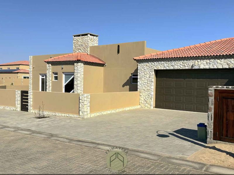 BRAND NEW 3 Bedroom House FOR SALE in Rossmund Golf Estate, Swakopmund - Photo 2