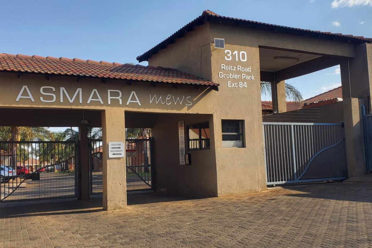 Investor's dream -Tenanted units ready for portfolio Growth! - Photo 3