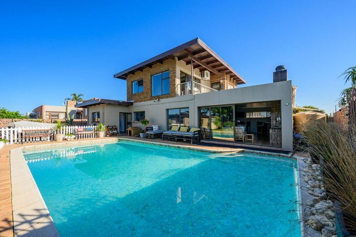 Property #2488956, House For Sale in Summerstrand