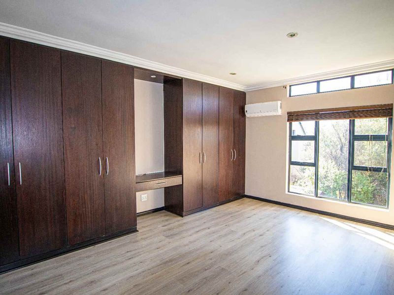 Do you value outdoor living from a safe home? - Photo 5