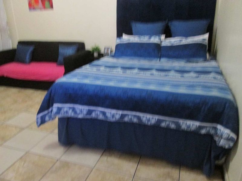 A VERY BEAUTIFUL BACHELOR FLAT FOR SALE IN PRETORIA CENTRAL  BARGAIN - Photo 10