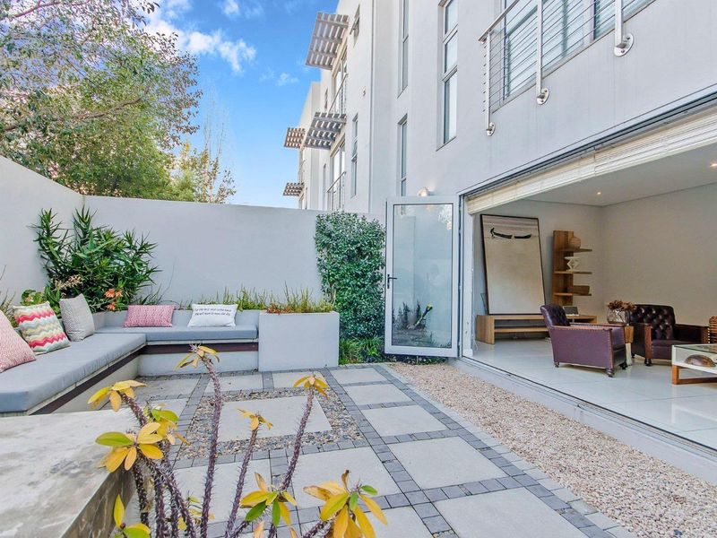 Magnificent 3 Bed Cluster Home - Photo 4
