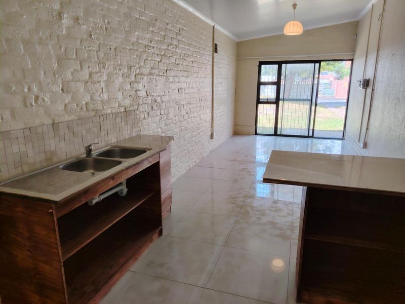 Single studio garden cottage in Milnerton to rent - Photo 3