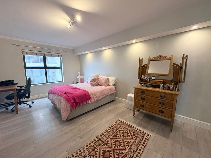 Two Bedroom Apartment Madison Place - Observatory - Photo 5