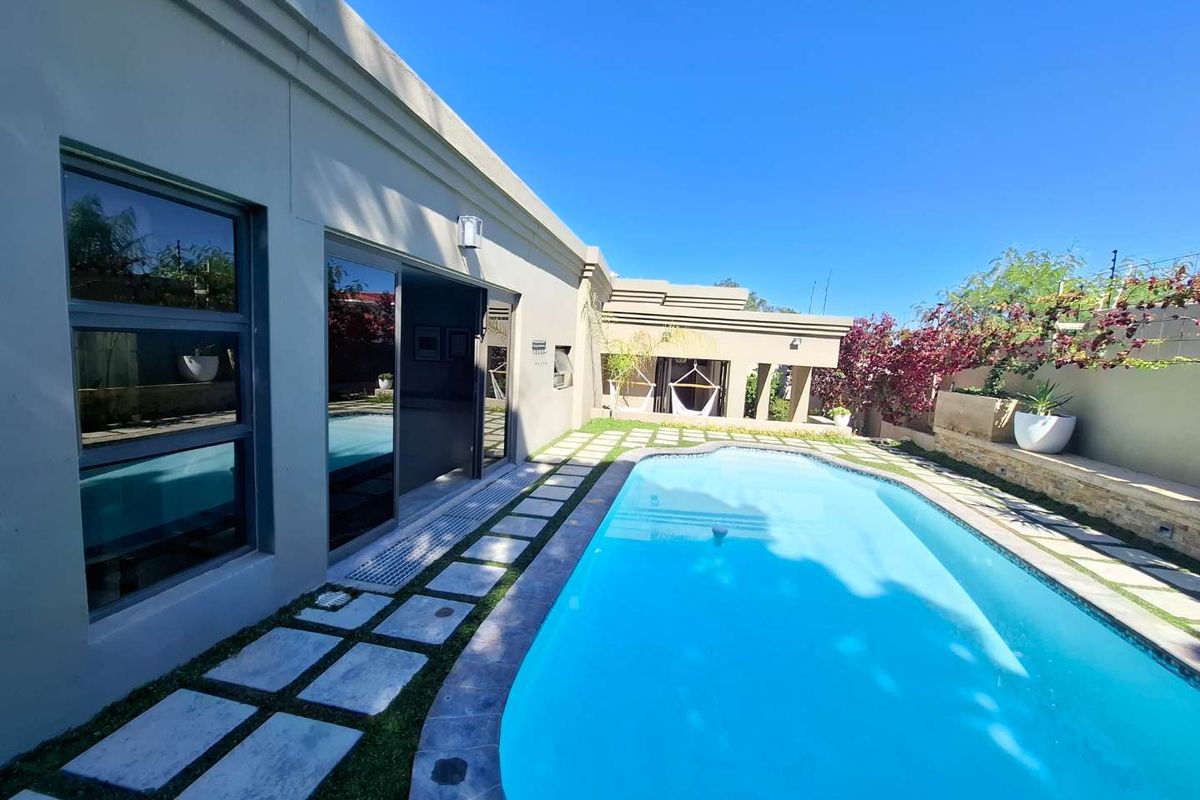 Luxury home in Auasblick - Photo 4