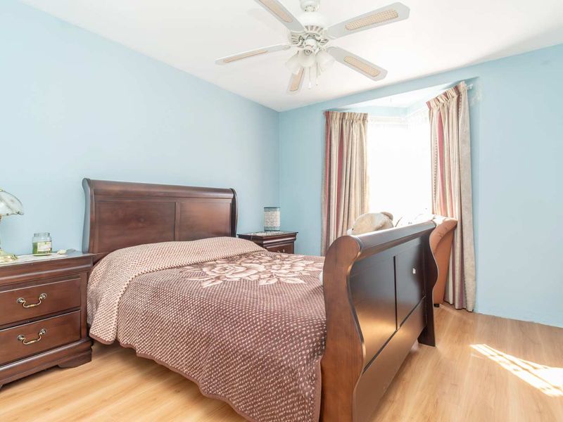 Dream Home Awaits - Photo 10