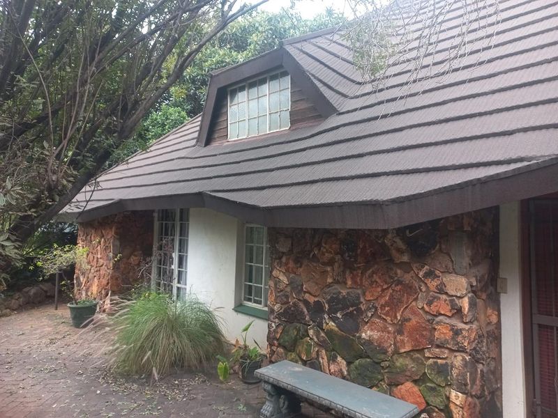 4 Bedroom House for sale in Doringkloof!! - Photo 2
