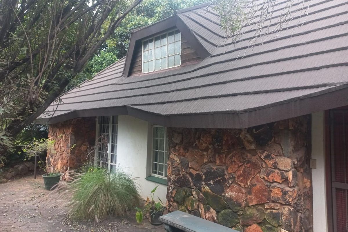 4 Bedroom House for sale in Doringkloof!! - Photo 2