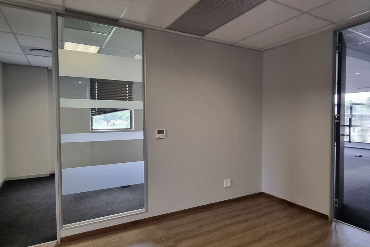 1 190m2 Louwlardia Centurion Office To Let - Photo 3