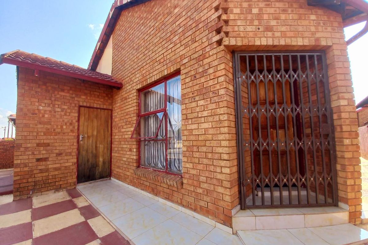 Three bedrooms house for sale in Block WW - Photo 4