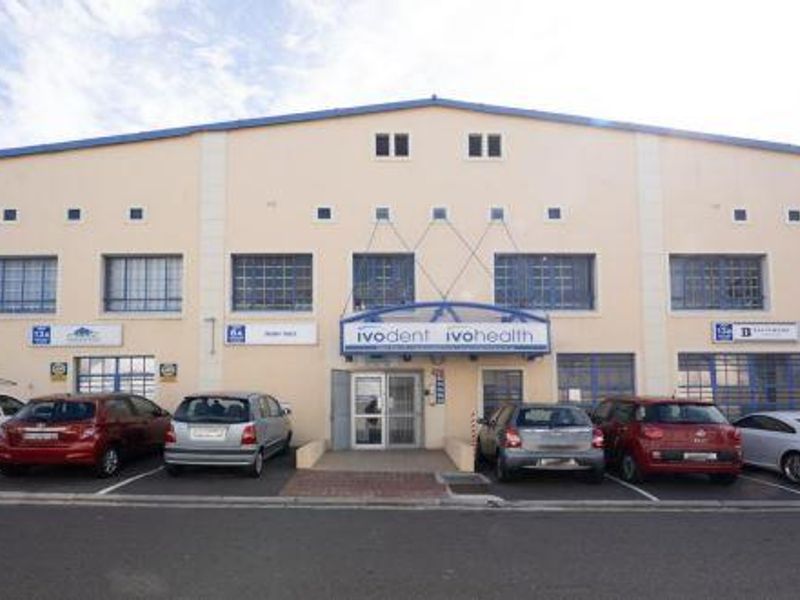 945m2 TO LET HIGHLY VISIBLE, REAR DRIVE-IN ACCESS : RETAIL / OFFICE / WAREHOUSE 400 AMP 3 PHASE POWER OBSERVATORY - Photo 2
