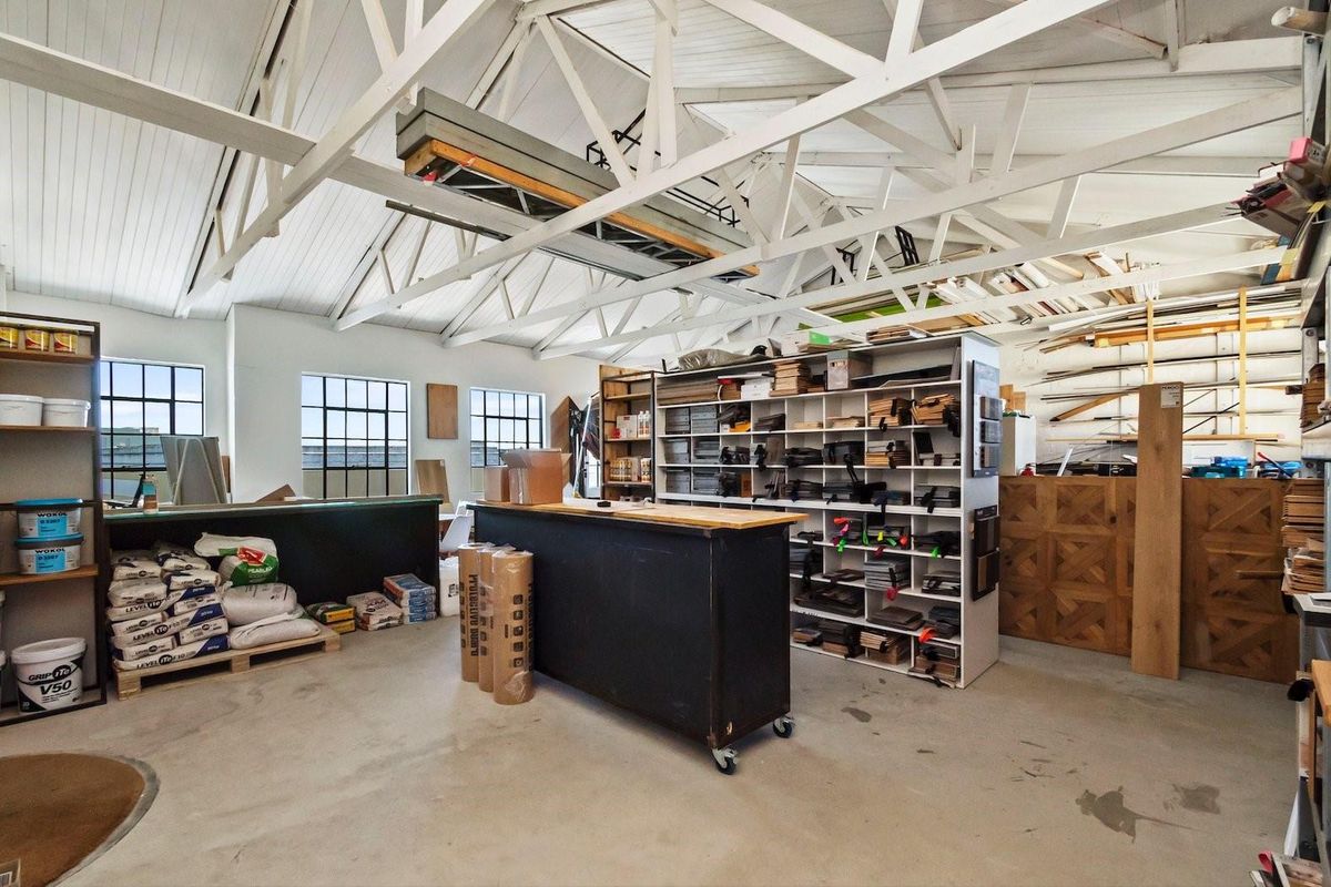 Versatile Commercial & Live/Work Opportunity in Spencer Square, Salt River - Photo 3