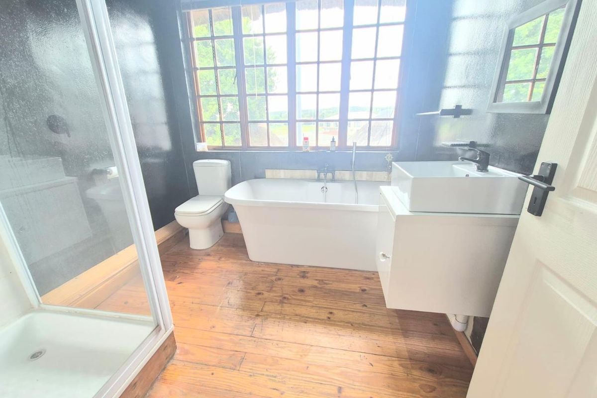 Family Fun in a Fabulous Setting - Photo 4