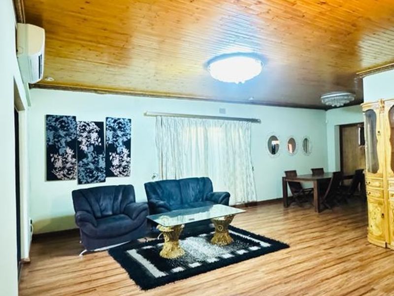 MODERN, WELL-MAINTAINED 5 BEDROOM HOUSE TO LET IN EROS, CLOSE TO AMENITIES!! - Photo 9