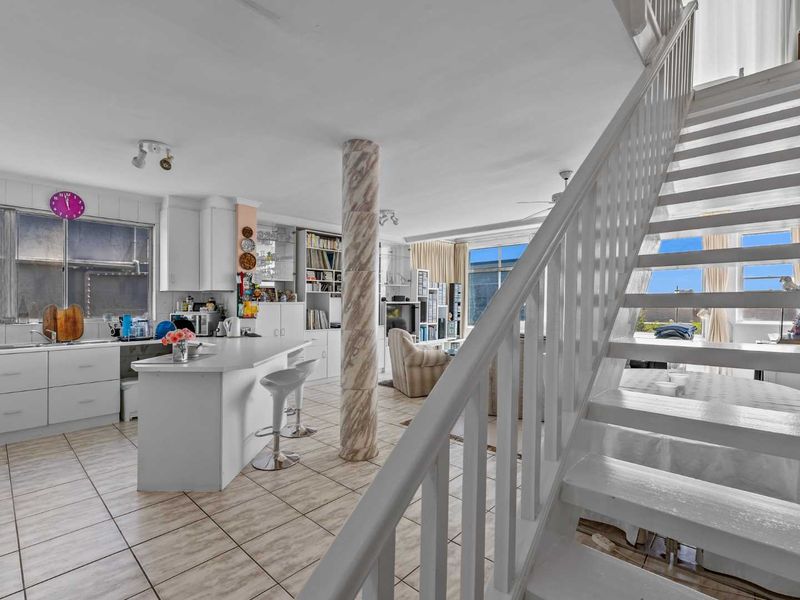 Elevated Urban Living in Sought-After Green Point - Photo 3