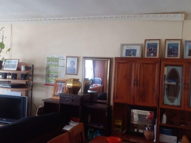 Charming Starter Home in KTC Nyanga for Only R450,000! - Photo 7