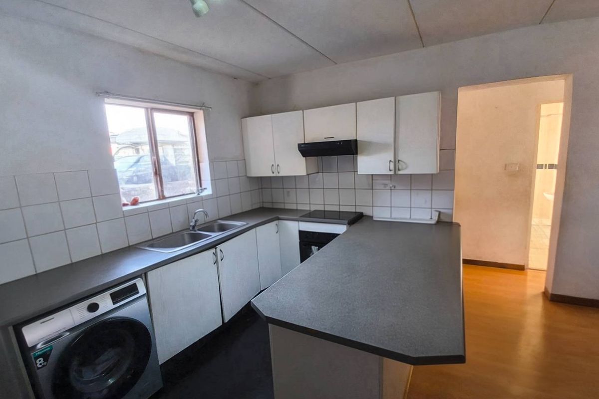 2 bed 1 Bath apartment in Kempton Park, Chloorokop - Photo 3