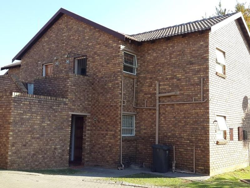 Charming Studio Apartment – Ideal for Easy, Convenient Living! - Photo 1