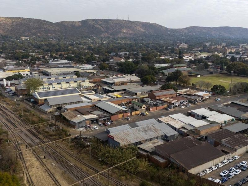 PRIME INDUSTRIAL COMPLEX WITH THREE WORKSHOPS ON CONSOLIDATED STANDS - Photo 7