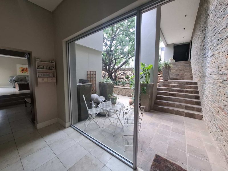 Modern Family Home in a Garden Oasis - Photo 8