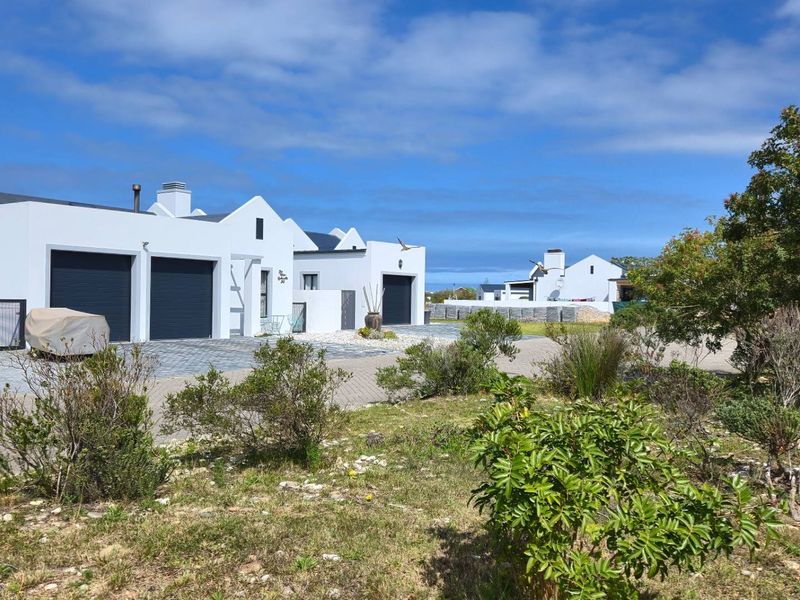 Prime Vacant Land in Franschekraal Villa Estate: Beach Proximity, Mountain Views and Tranquil Escape - Photo 9
