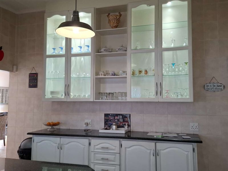 Low Maintenance Home in Central Brackenhurst - Photo 9