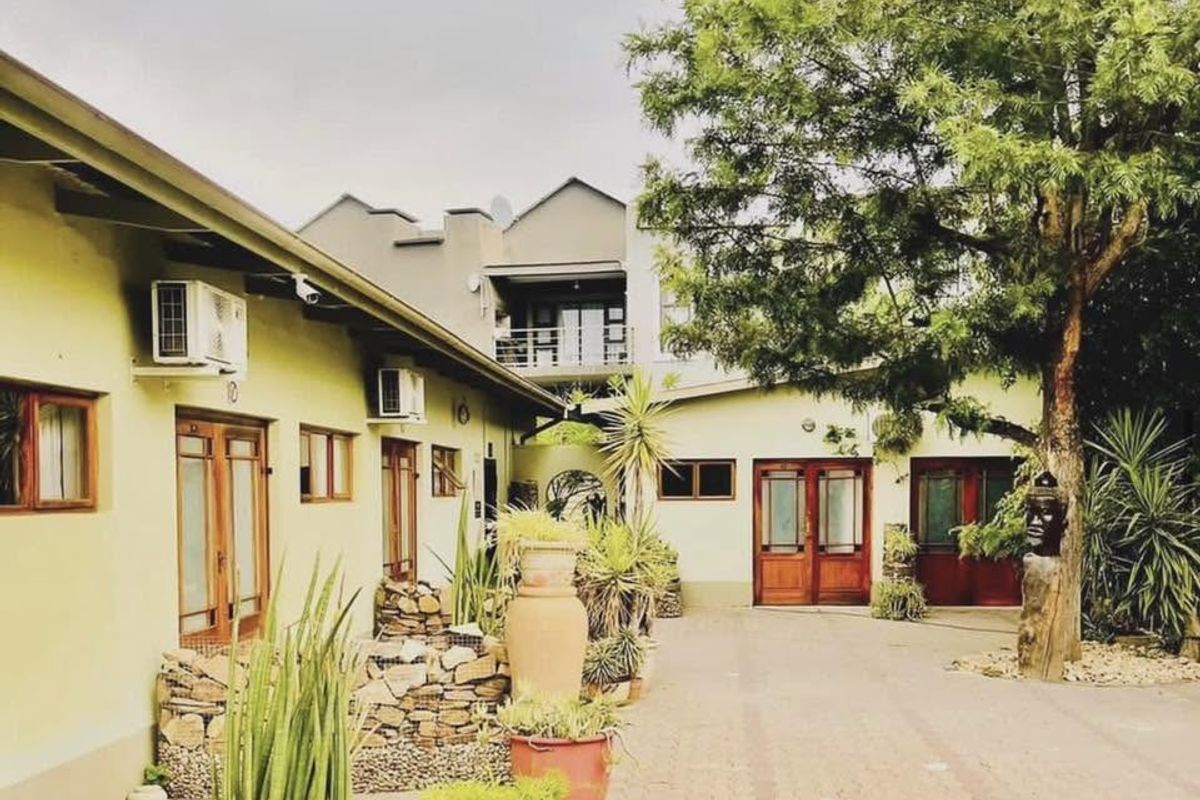 PRIME HOSPITALITY INVESTMENT WINDHOEK CBD SOUTH - Photo 4