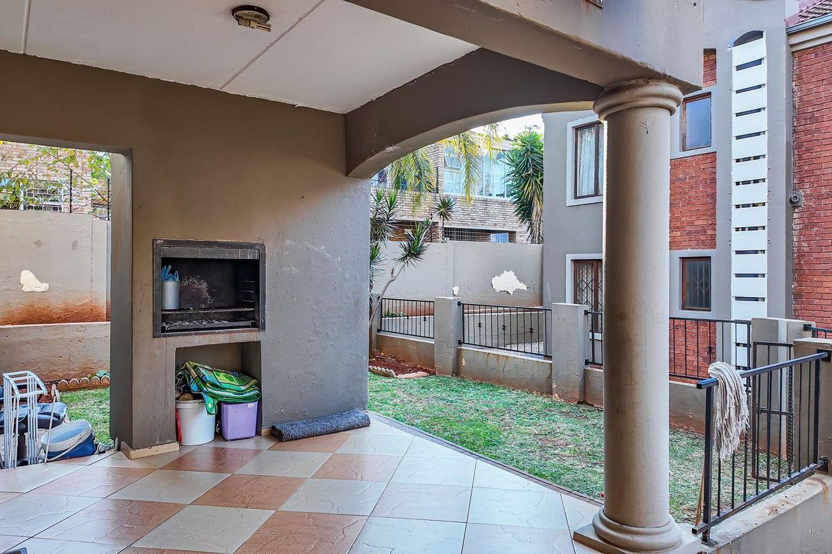 Fibre-Ready 2-Bedroom Apartment with Pool Access in Little Falls - Photo 5