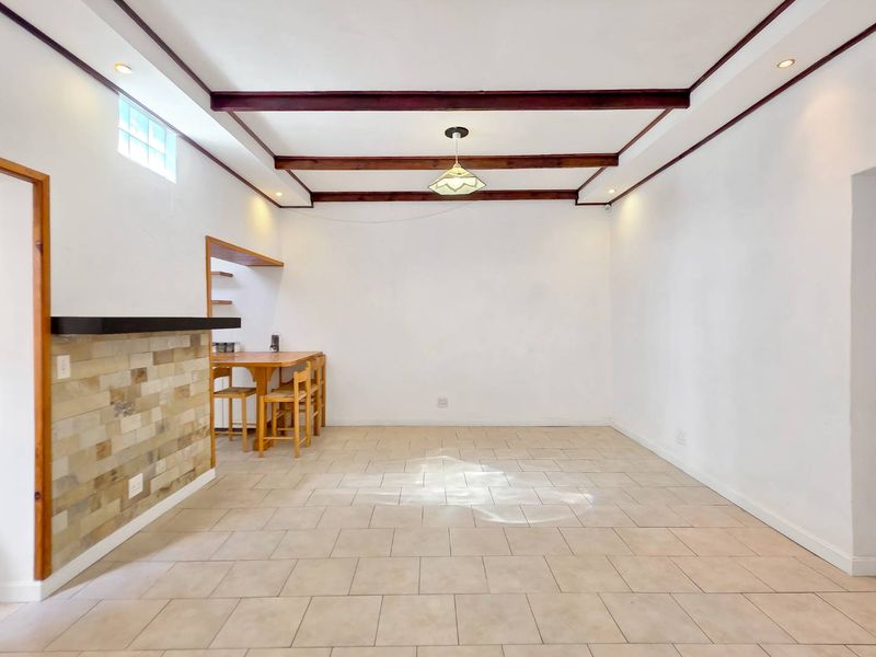 2 bedroom home in the heart of Bo-Kaap with mountain views - Photo 5