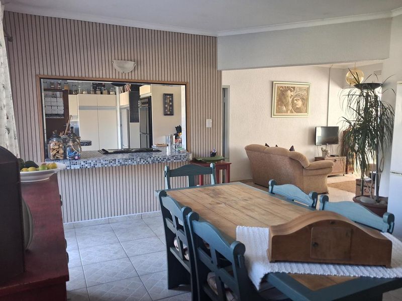 Large Family Home for sale - Photo 5