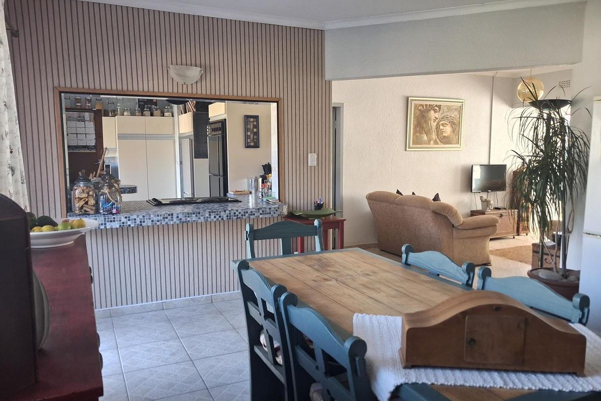 Large Family Home for sale - Photo 5