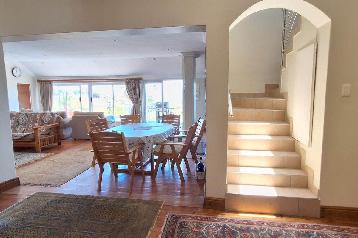 Stunning 5 Bedroom House for Slae in Linkside with Uninterrupted Sea and Ocean View - Photo 3