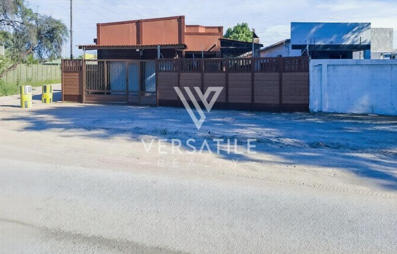 Exquisite Family Haven: Modern Comfort Meets Ultimate Convenience