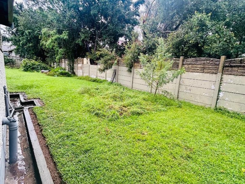 3 bedroom house with flat for sale in Vryheid - Photo 2