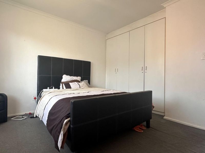 Timeless! Spacious! This one has it all! - Photo 9