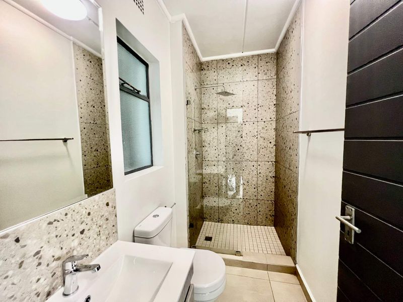 Elevate Your Lifestyle in a Brand New Sandton Studio! - Photo 6