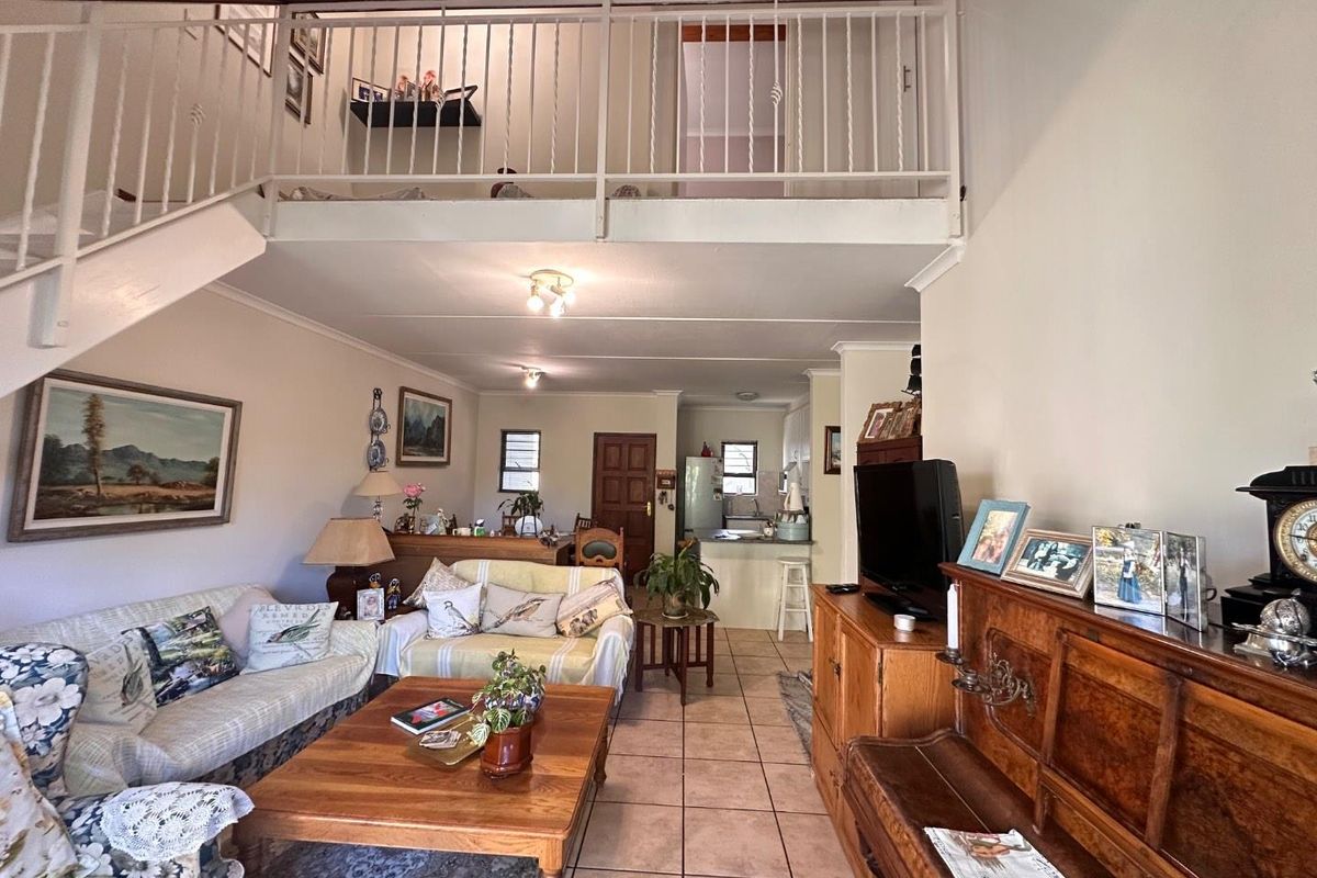 3 bed 2 bath loft cluster - Photo 3